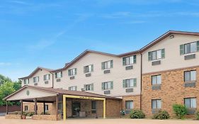 Super 8 By Wyndham St. Clair Mo